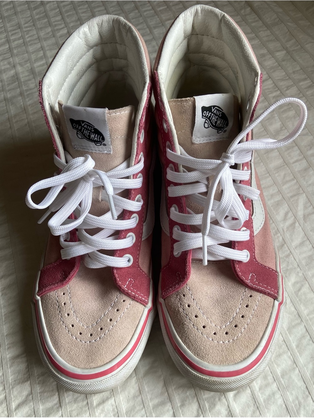 Aritzia TNA & Vans collab shoe size 9